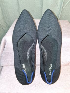Rothy's Black Pointed Knit Flats with Blue Trim